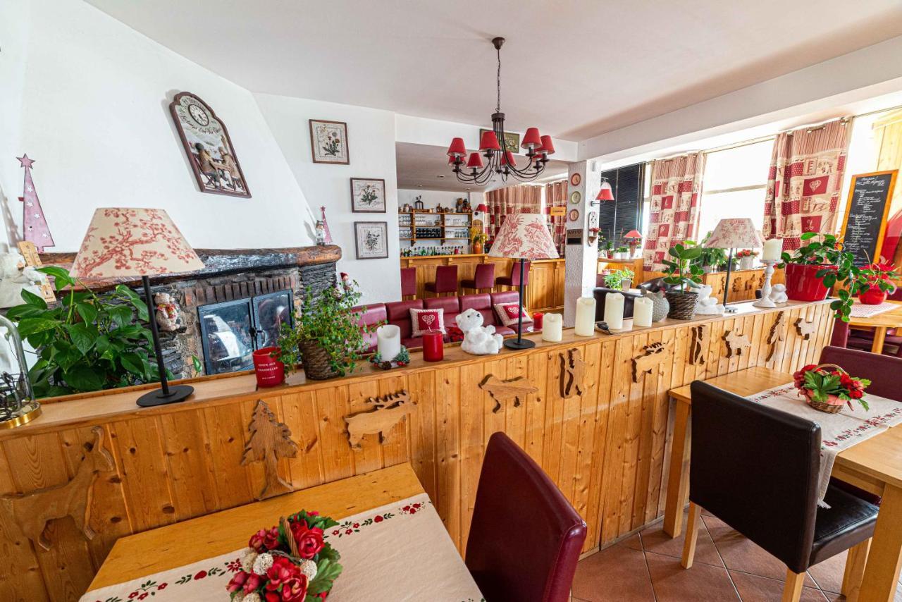 Hotel Restaurant La Source Allos Exterior foto